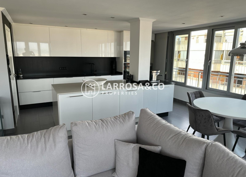 A Vendre - Penthouse  - Torrevieja - El Acequión - Los Náufragos