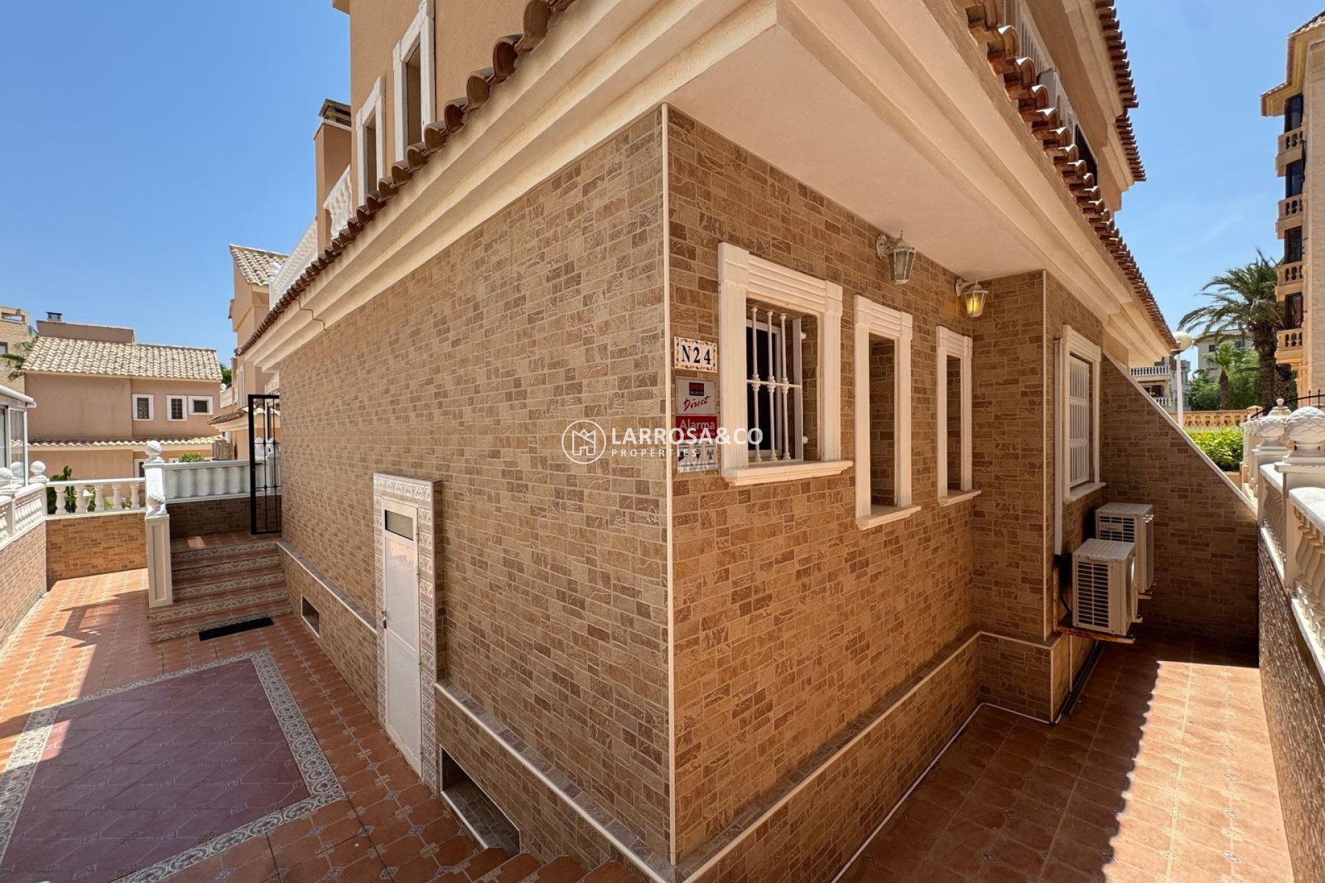 A Vendre - Semi-detached house - Guardamar del Segura - Urbanizaciones