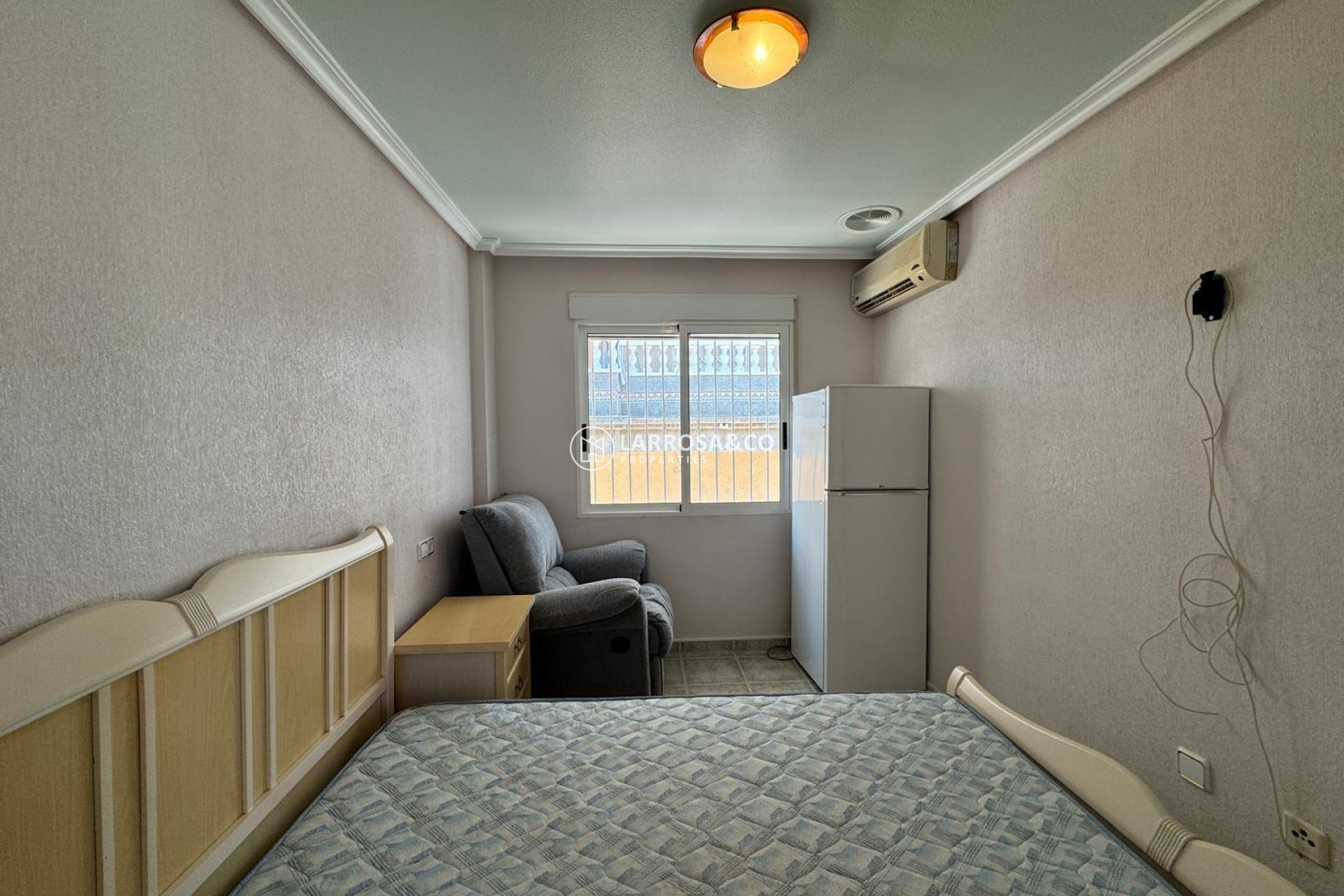 A Vendre - Semi-detached house - Guardamar del Segura - Urbanizaciones