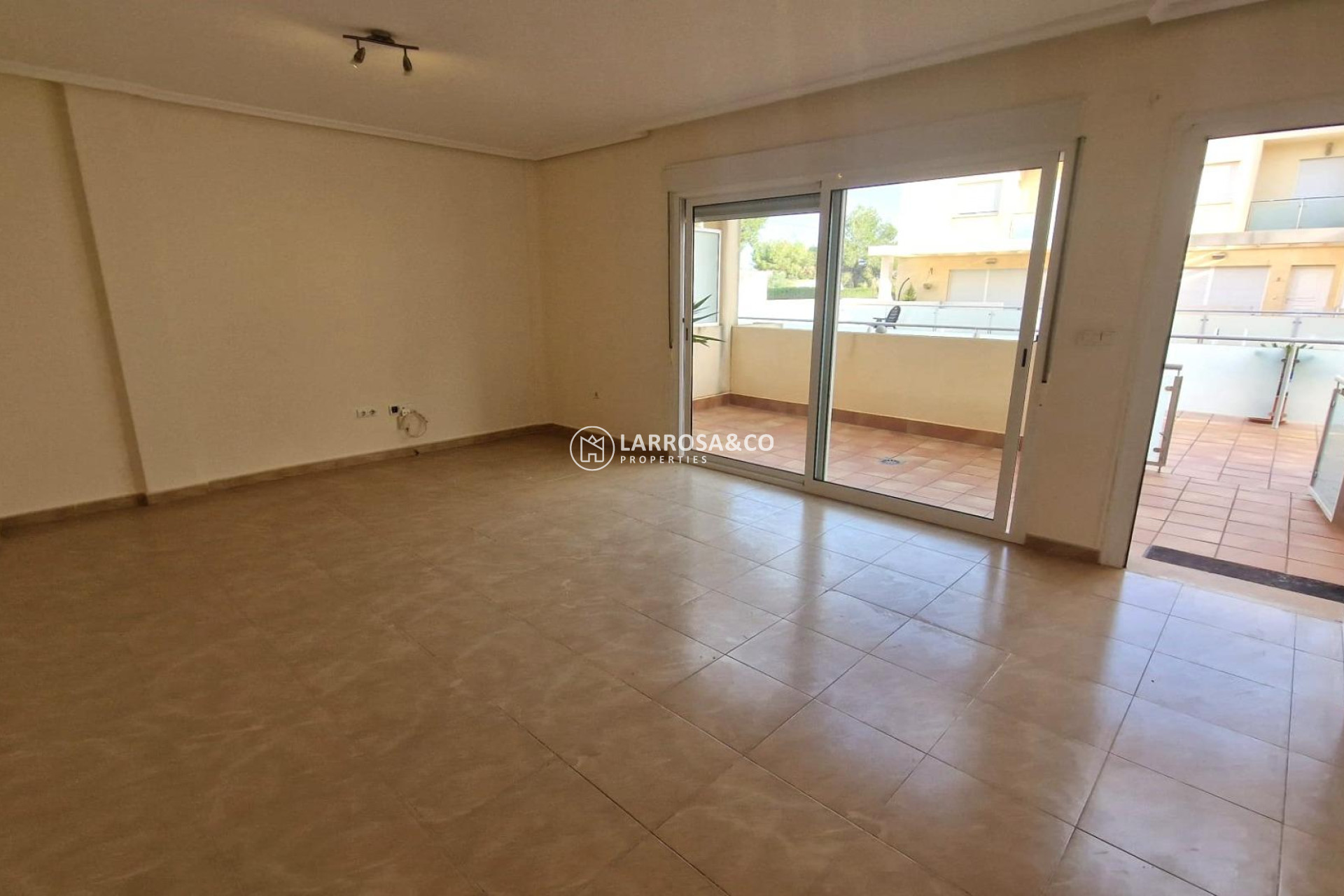 A Vendre - Semi-detached house - Los Montesinos - La Herrada