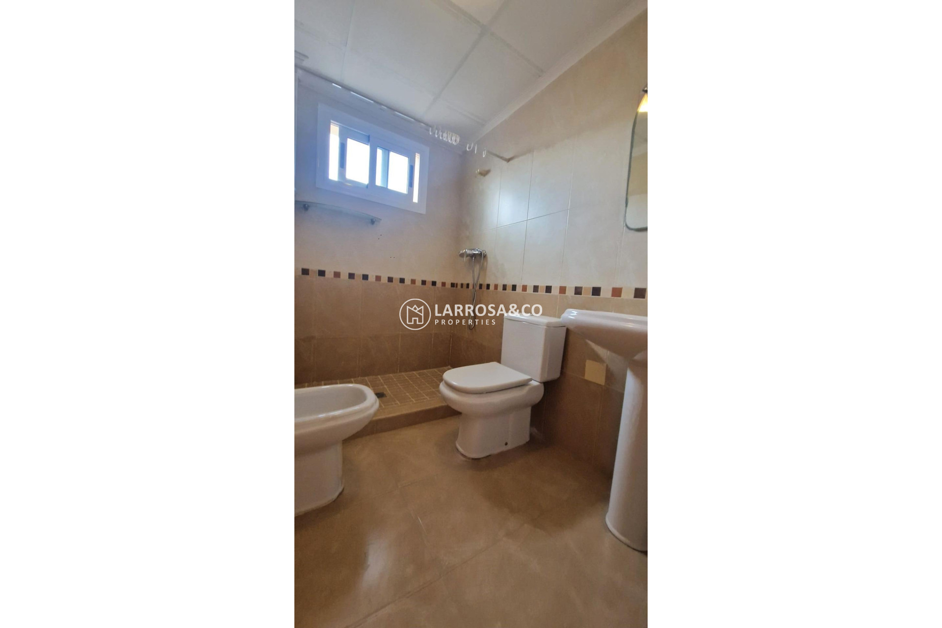 A Vendre - Semi-detached house - Los Montesinos - La Herrada