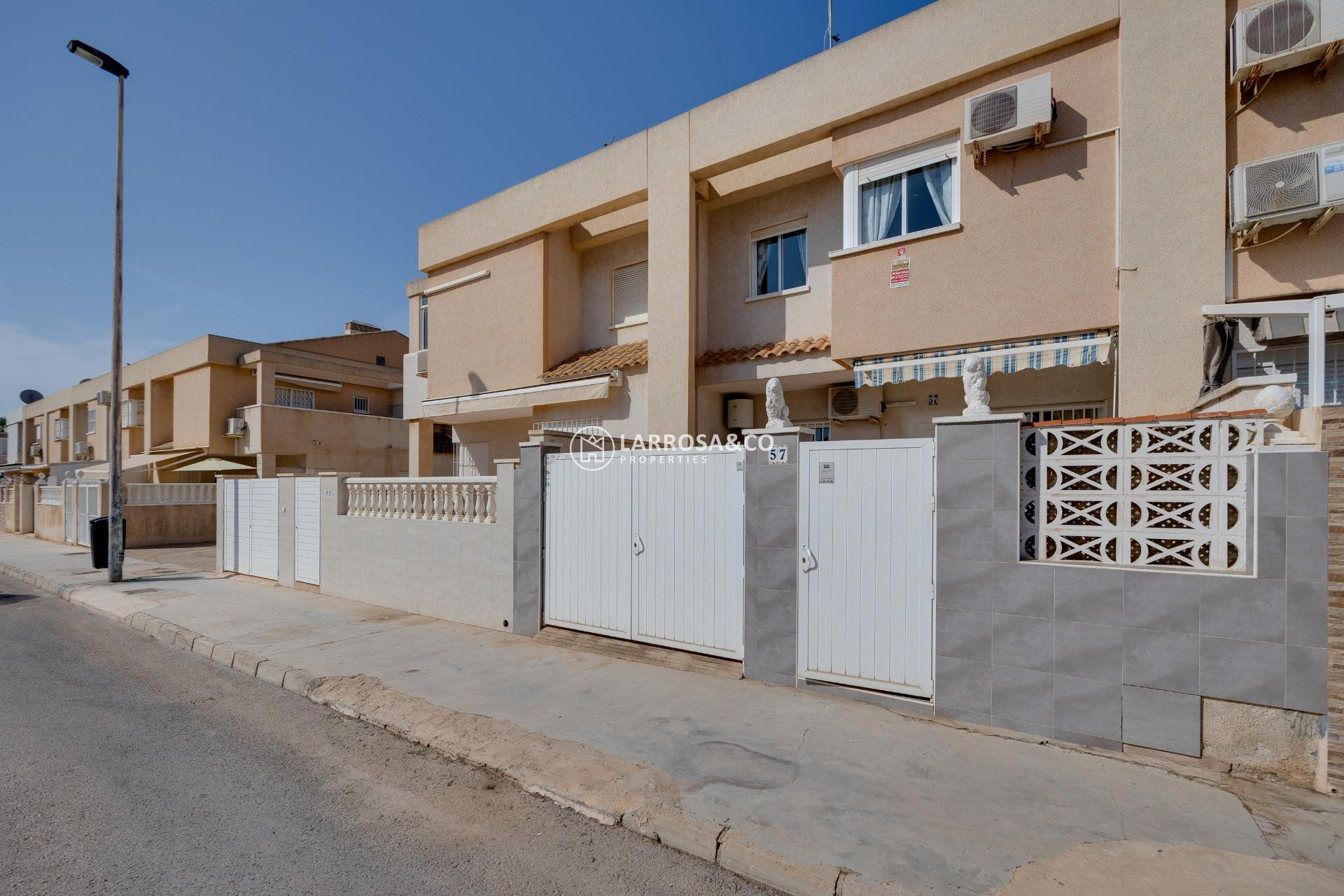 A Vendre - Semi-detached house - Torrevieja - Aguas nuevas 2