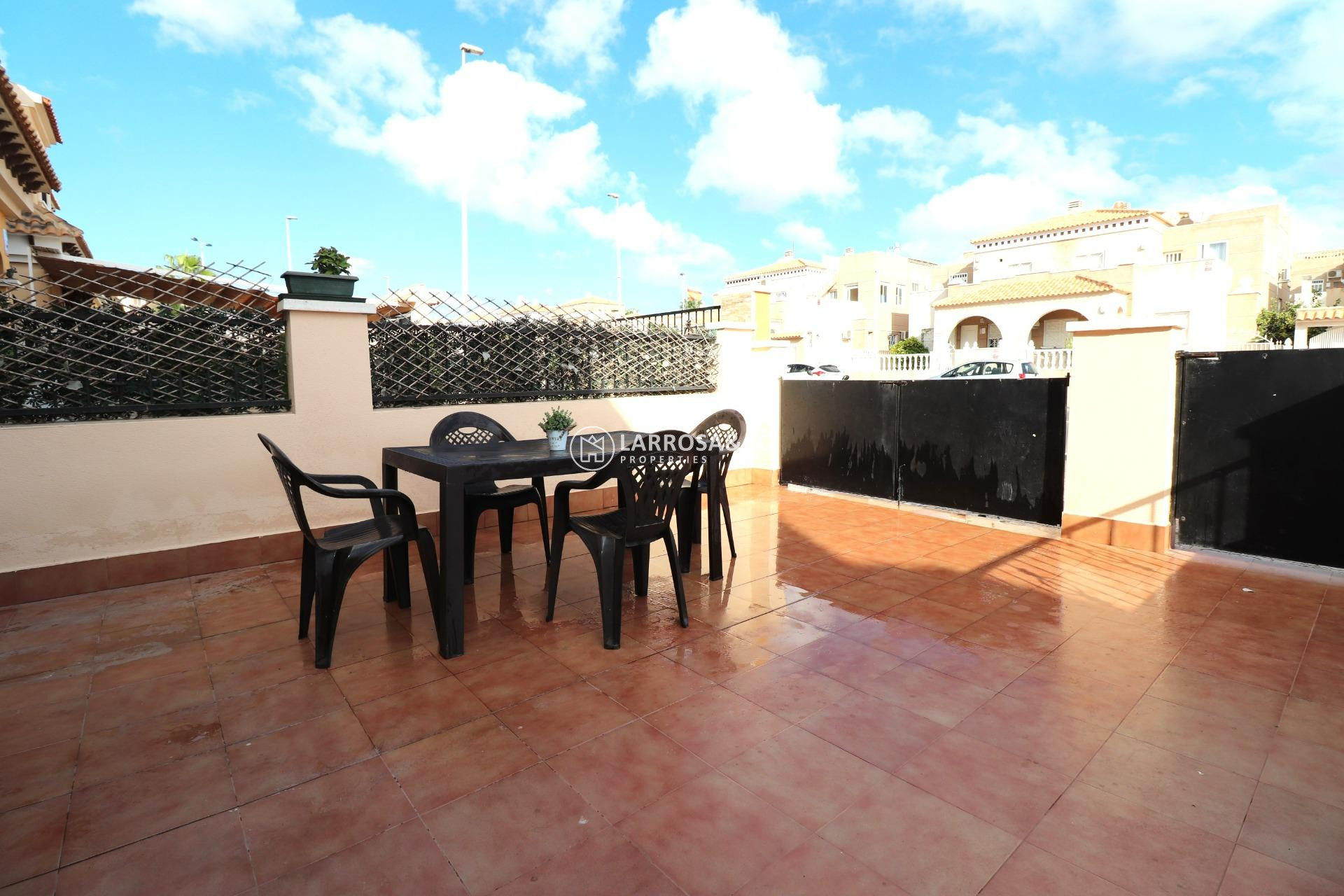 A Vendre - Semi-detached house - Torrevieja - Aguas Nuevas