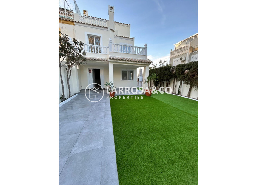 A Vendre - Semi-detached house - Torrevieja - Aguas Nuevas