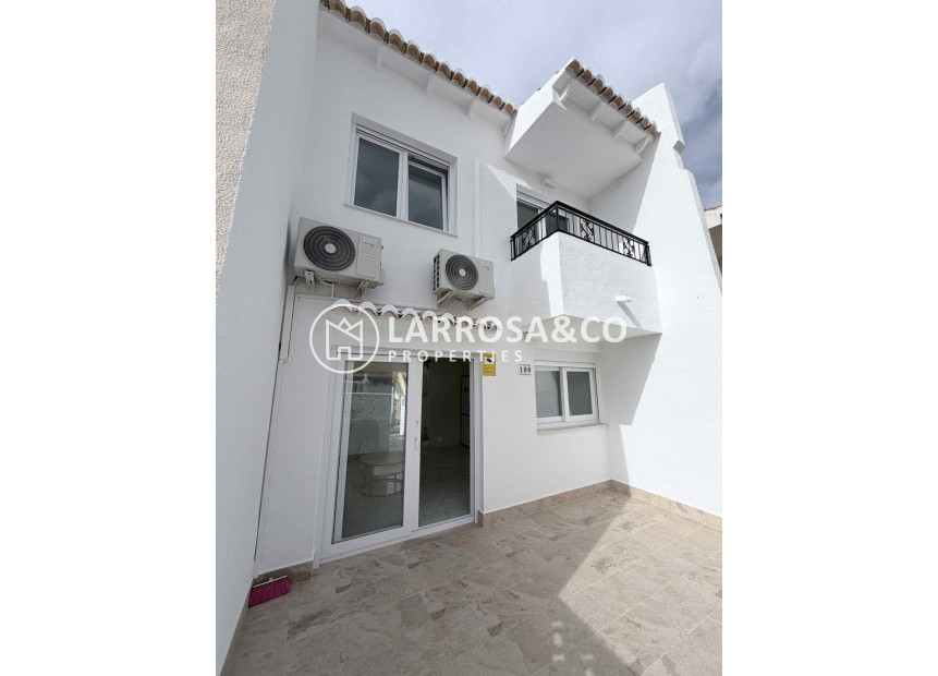 A Vendre - Semi-detached house - Torrevieja - Costa Blanca