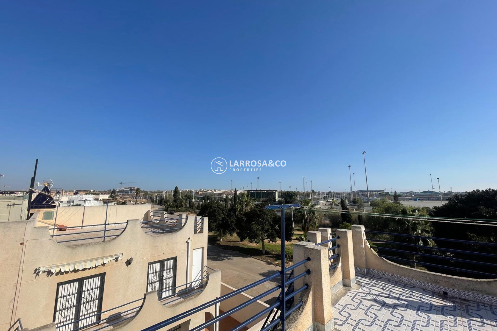 A Vendre - Semi-detached house - Torrevieja - Doña ines