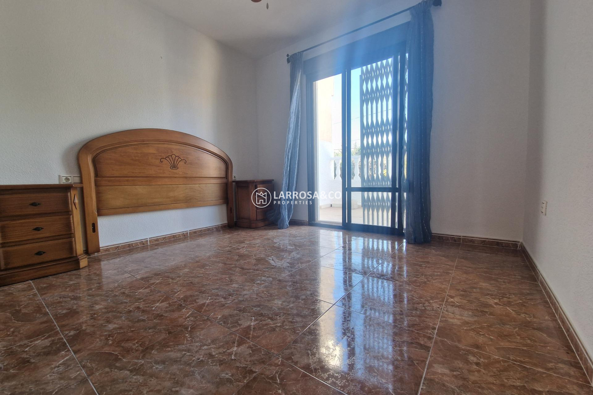 A Vendre - Semi-detached house - Torrevieja - Estacion de autobuses