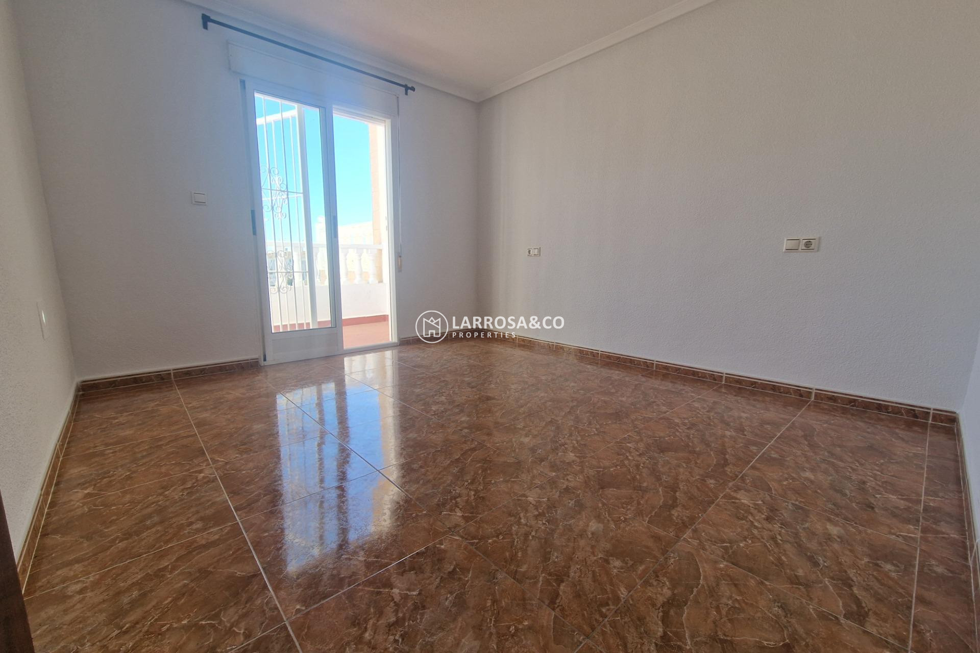 A Vendre - Semi-detached house - Torrevieja - Estacion de autobuses