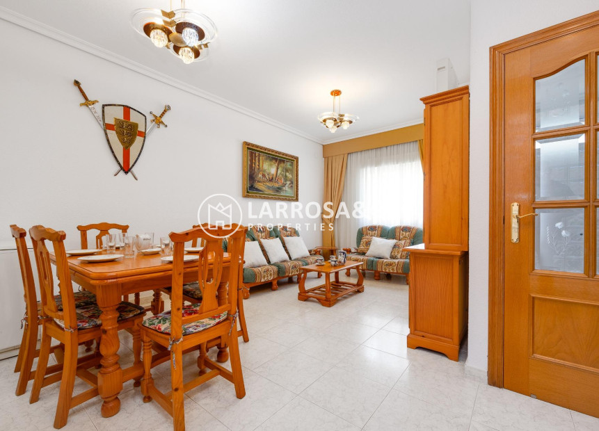 A Vendre - Semi-detached house - Torrevieja - Paseo maritimo