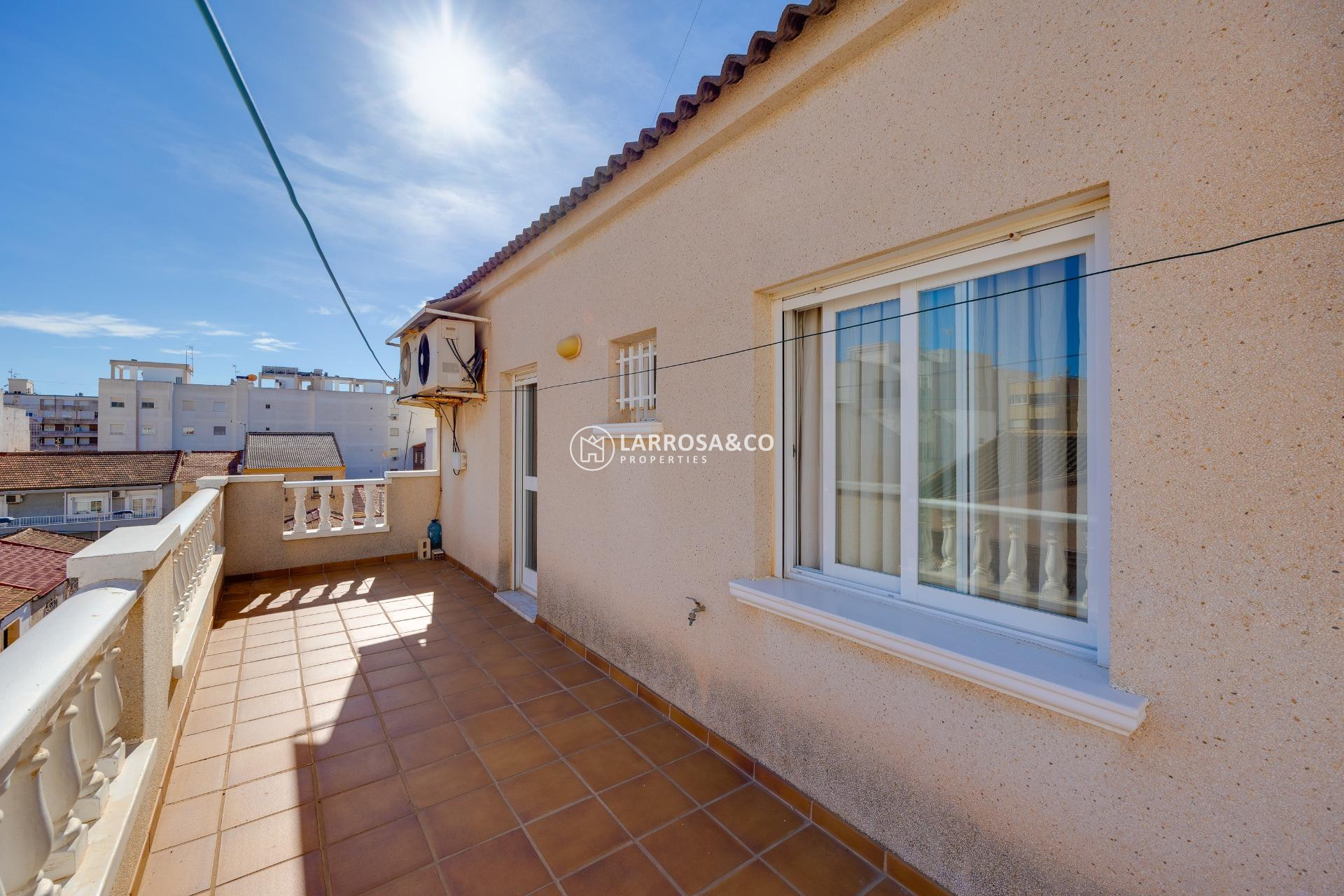 A Vendre - Semi-detached house - Torrevieja - Paseo maritimo