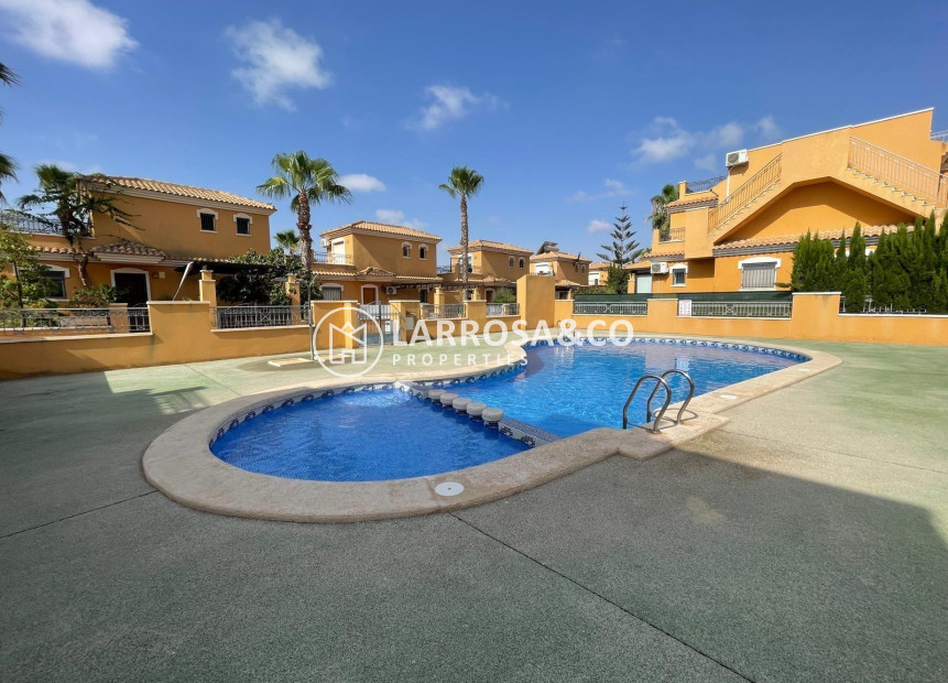 A Vendre - Semi-detached house - Torrevieja - Sector 25