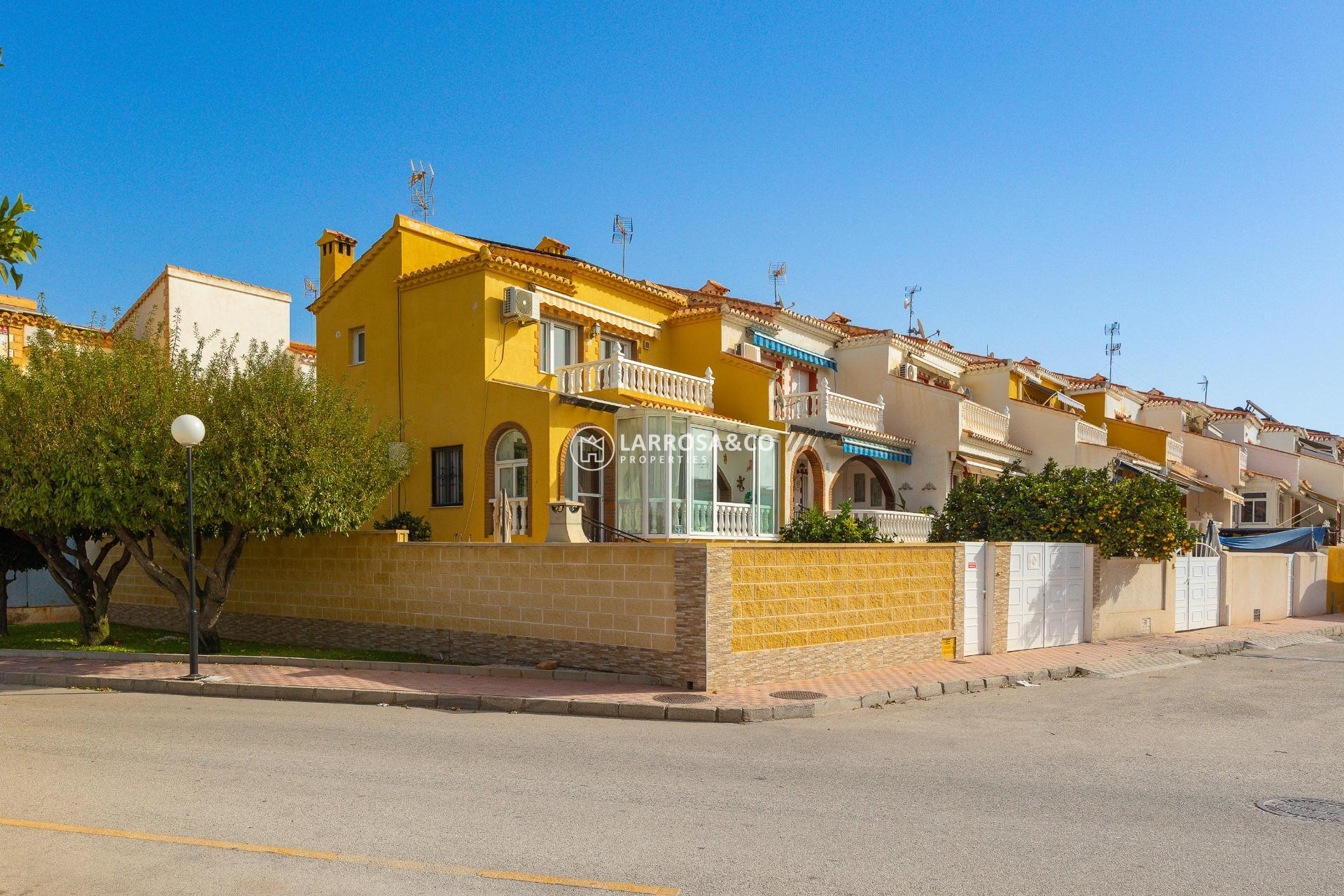 A Vendre - Semi-detached house - Torrevieja - Torreta florida