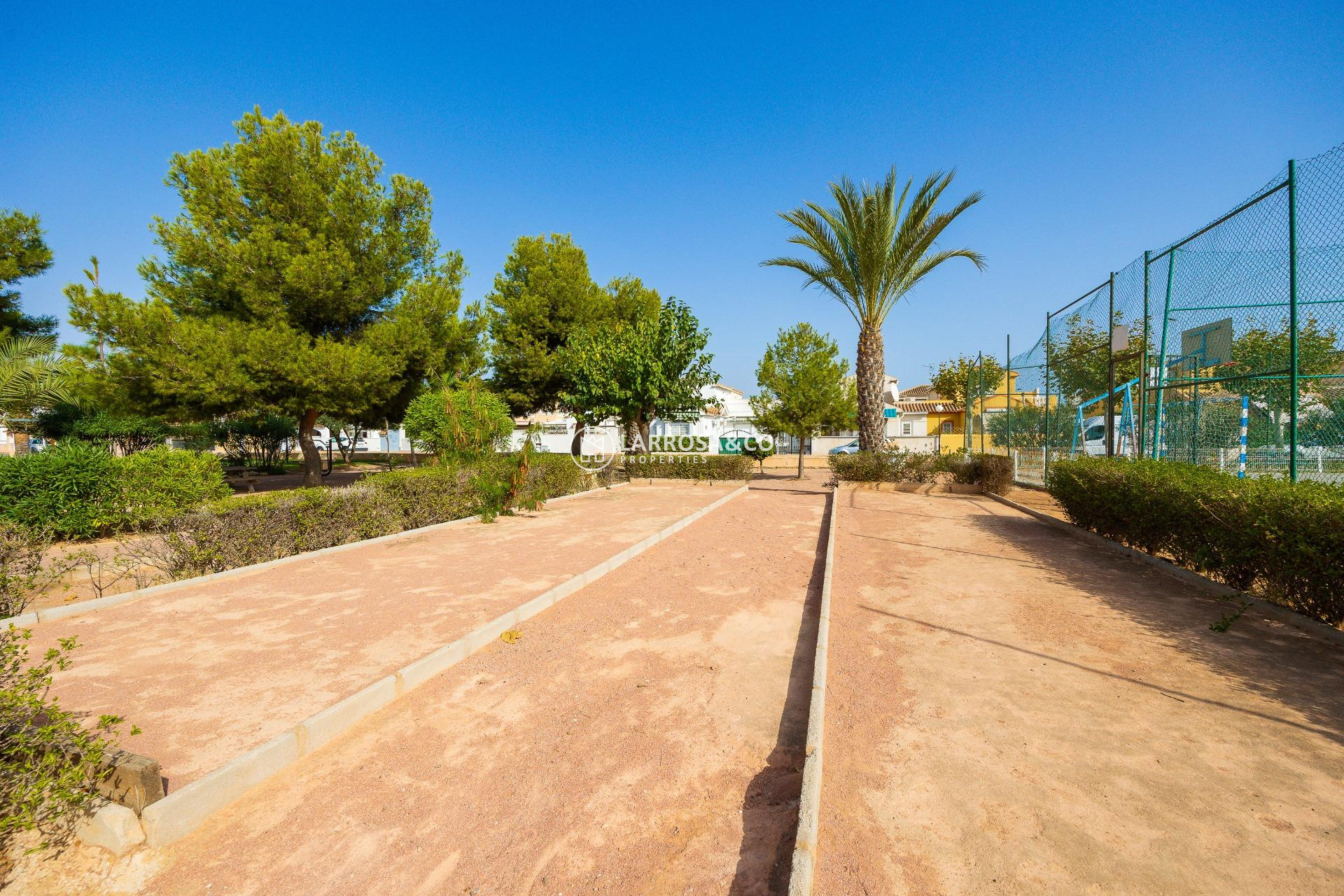 A Vendre - Semi-detached house - Torrevieja - Torreta florida