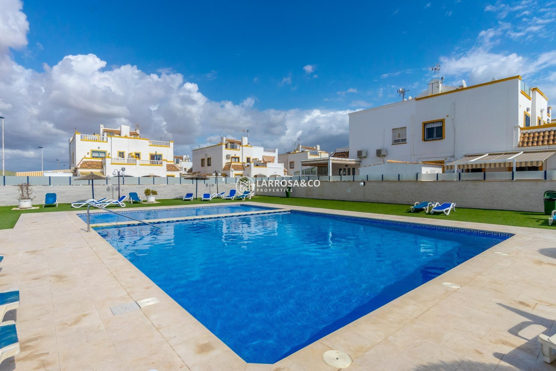 A Vendre - Semi-detached house - Torrevieja - Torreta florida