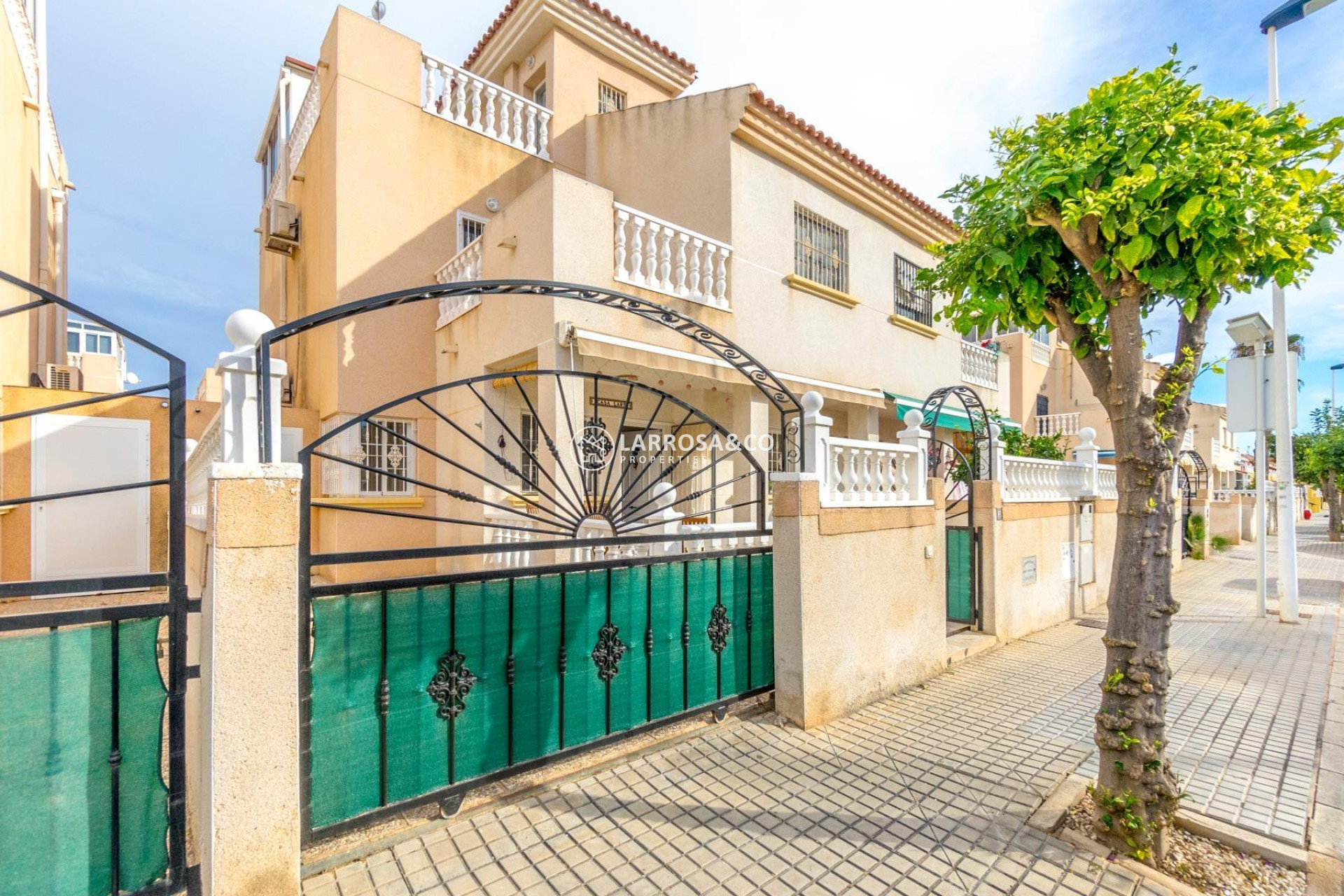 A Vendre - Semi-detached house - Torrevieja - Torretas