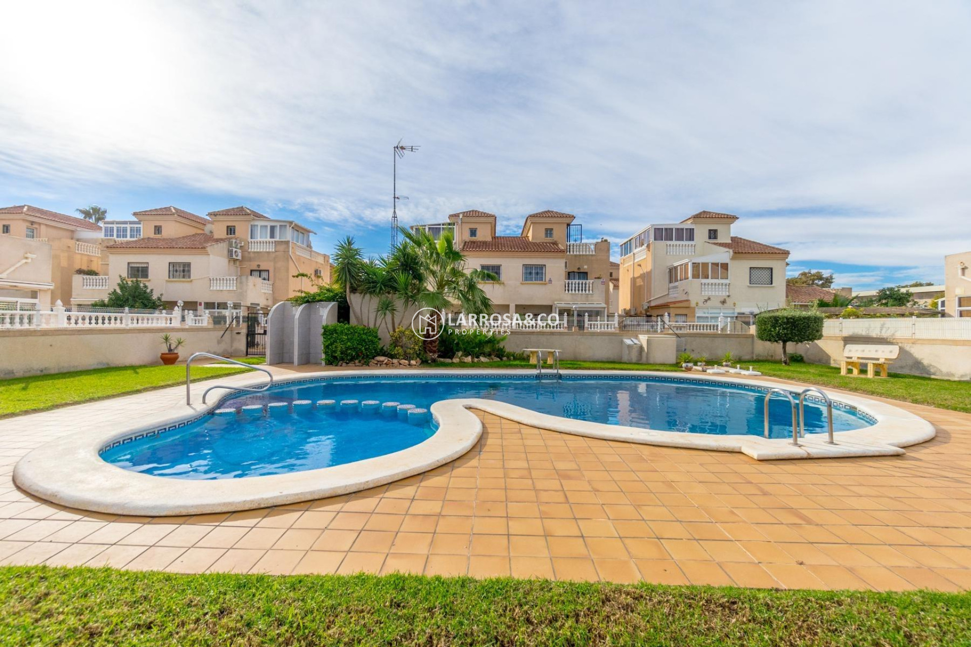 A Vendre - Semi-detached house - Torrevieja - Torretas