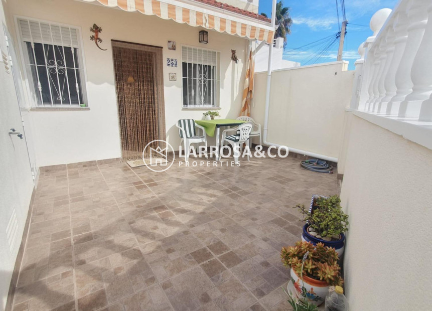 A Vendre - Semi-detached house - Torrevieja - Torretas