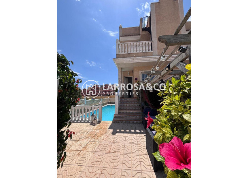 A Vendre - Semi-detached house - Villamartin - Costa Blanca