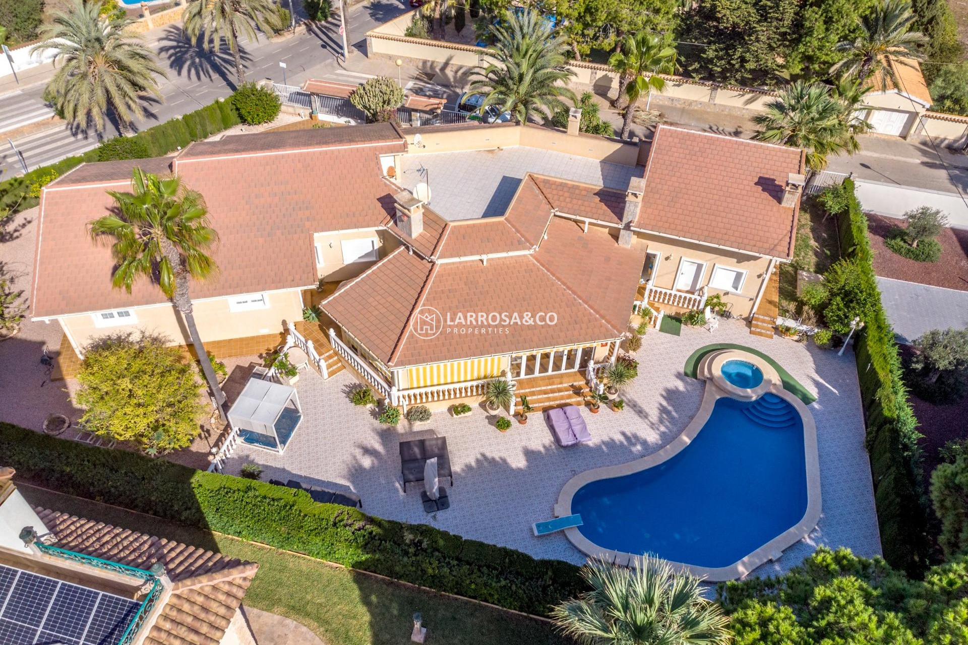 A Vendre - Villa - Cabo Roig - MUY CERCA DE LA PLAYA