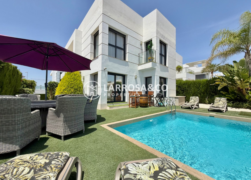 A Vendre - Villa - Ciudad Quesada