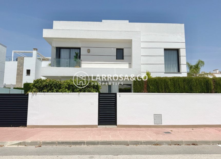 A Vendre - Villa - Ciudad Quesada