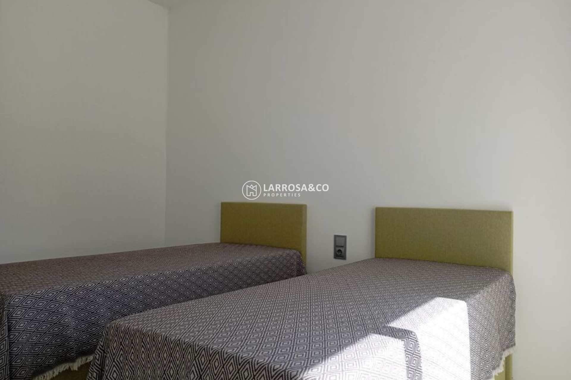 A Vendre - Villa - Daya Vieja - Costa Blanca