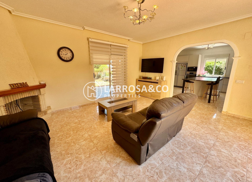 A Vendre - Villa - Dolores - CMNO. ESCORREDOR