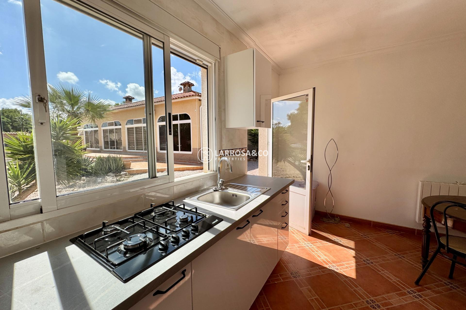 A Vendre - Villa - Dolores - CMNO. ESCORREDOR