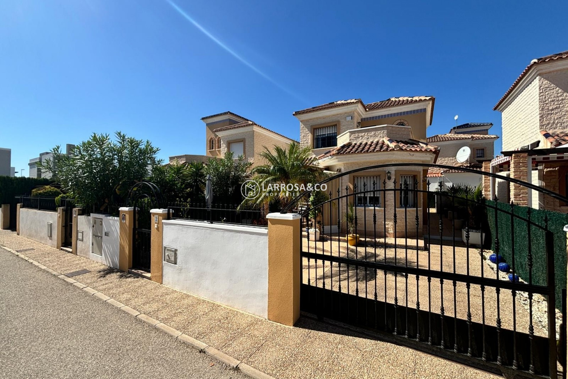 A Vendre - Villa - Guardamar del Segura - El Raso