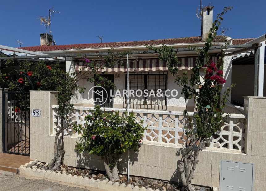 A Vendre - Villa - Guardamar del Segura - Lomas de Polo-Pinomar