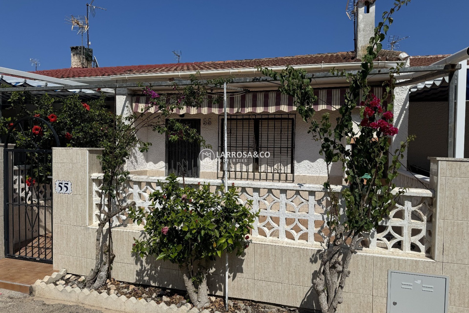 A Vendre - Villa - Guardamar del Segura - Lomas de Polo-Pinomar