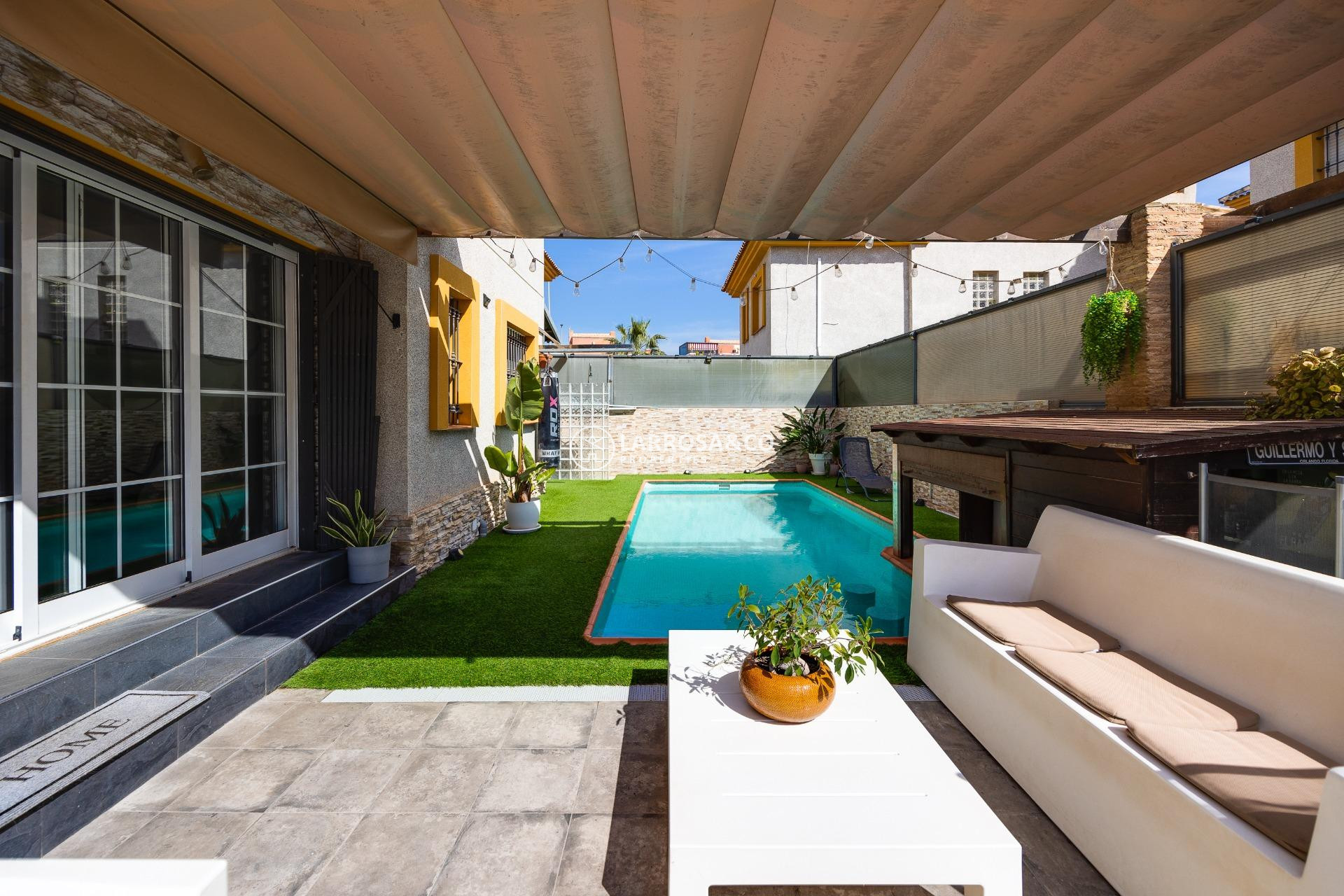 A Vendre - Villa - Los Montesinos - La Herrada