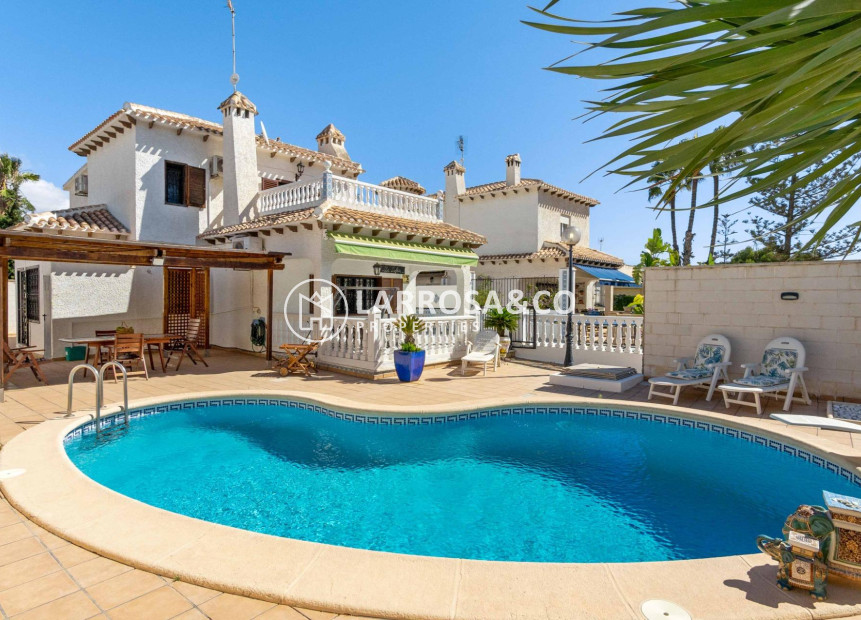 A Vendre - Villa - Orihuela costa - La Zenia