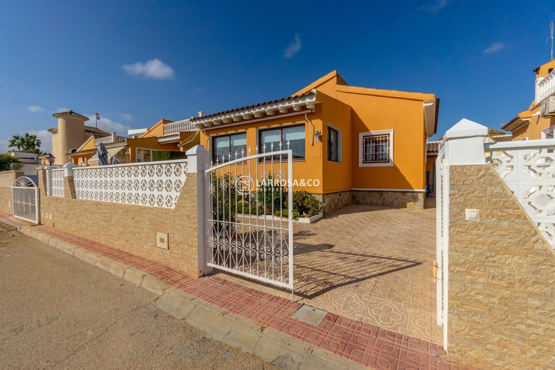 A Vendre - Villa - Orihuela costa - Punta Prima