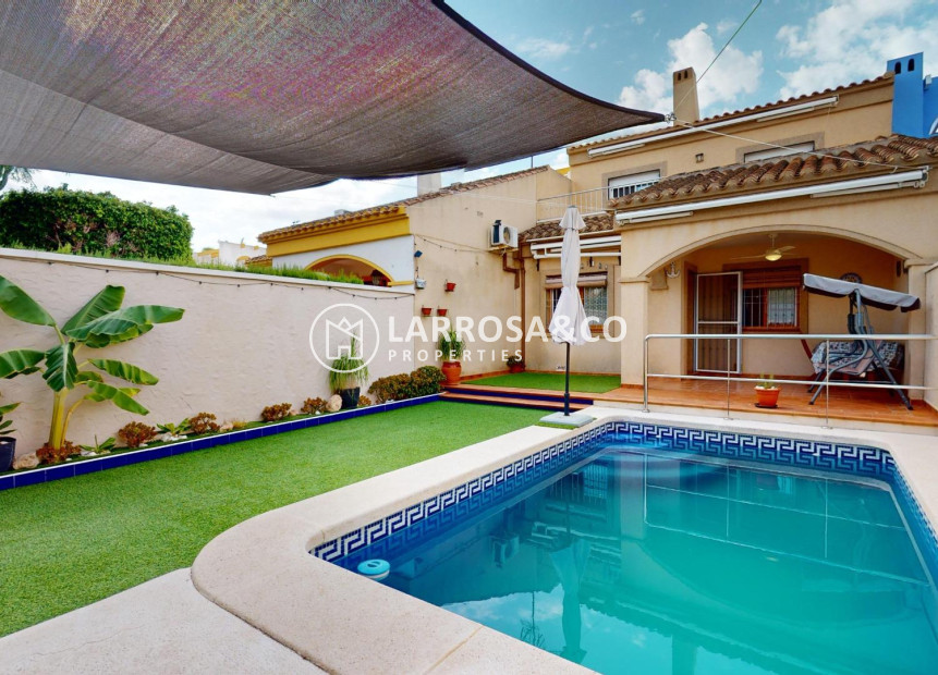 A Vendre - Villa - Pilar de la Horadada - La Torre de la Horadada