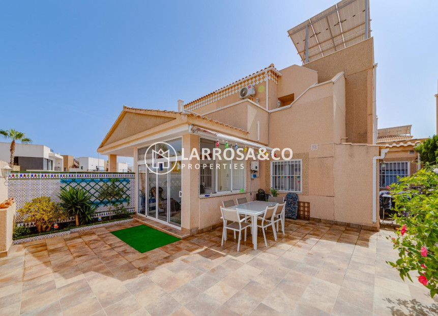 A Vendre - Villa - Torrevieja - Aguas Nuevas