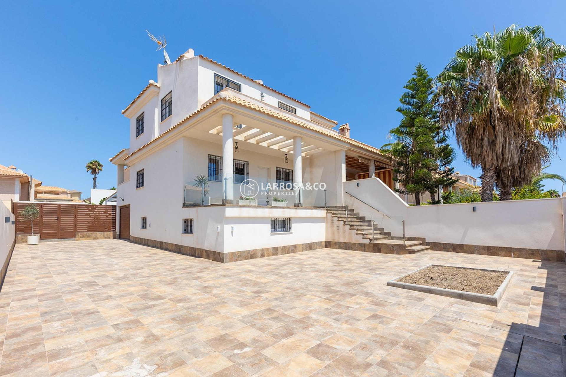 A Vendre - Villa - Torrevieja - Aguas Nuevas