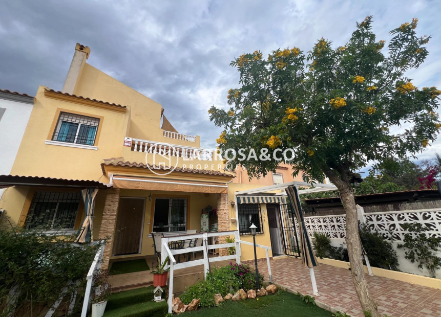 A Vendre - Villa - Torrevieja - Aguas Nuevas