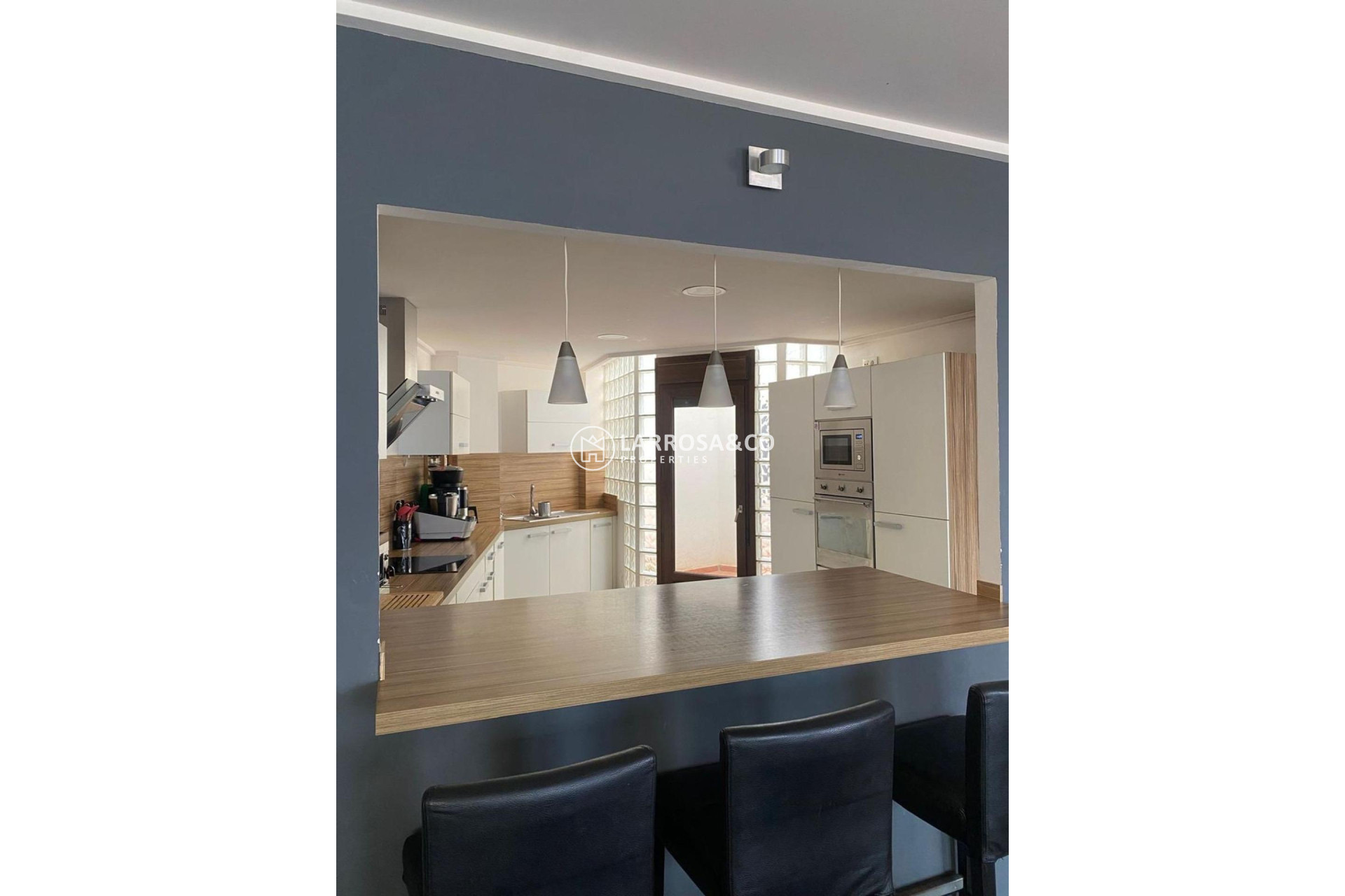 A Vendre - Villa - Torrevieja - Centro - Muelle Pesquero