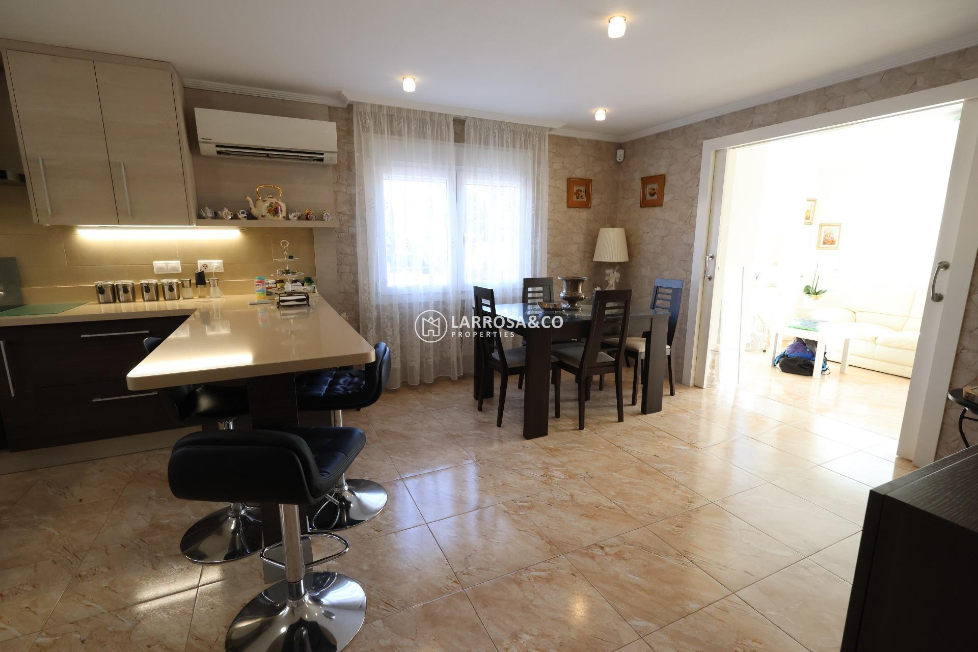 A Vendre - Villa - Torrevieja - Costa Blanca