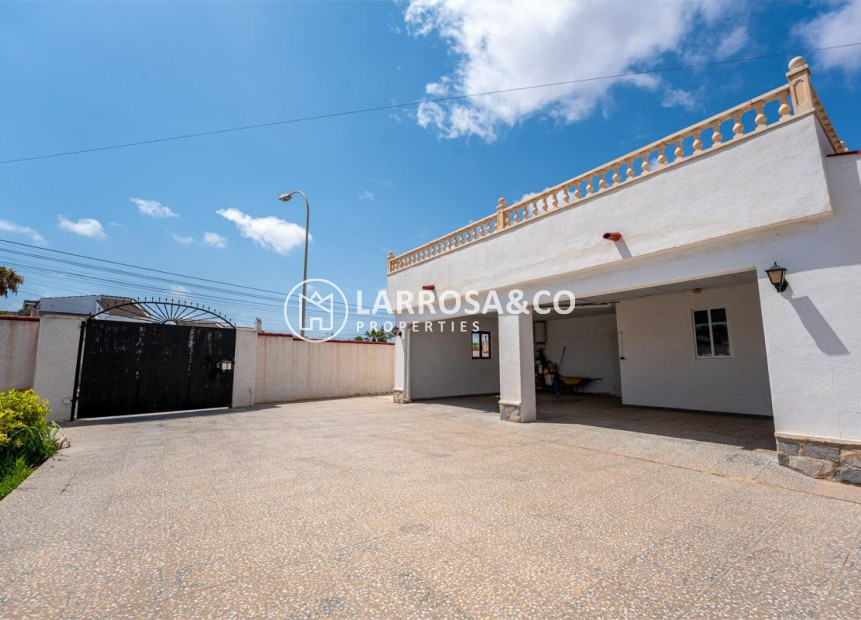 A Vendre - Villa - Torrevieja - La Siesta - El Salado - Torreta