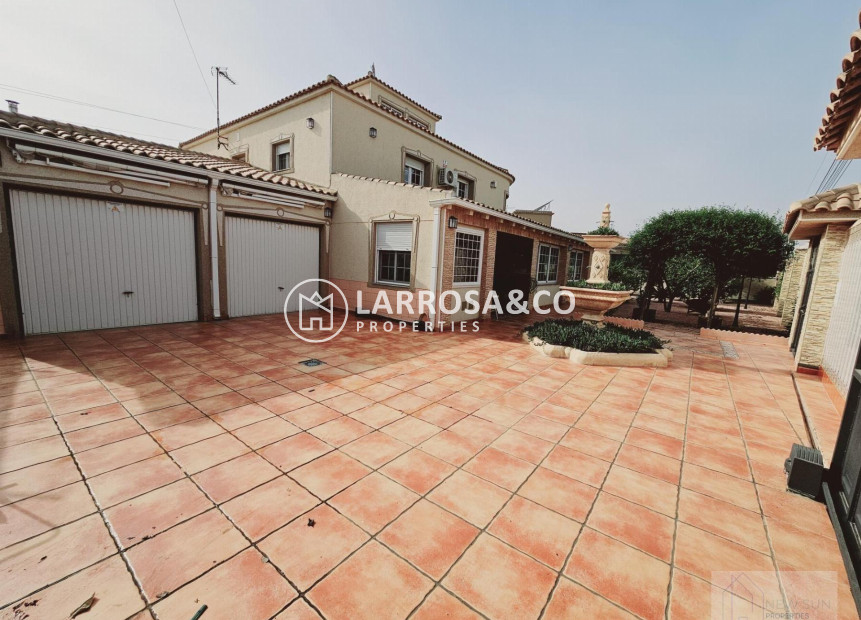 A Vendre - Villa - Torrevieja - La Siesta - El Salado - Torreta