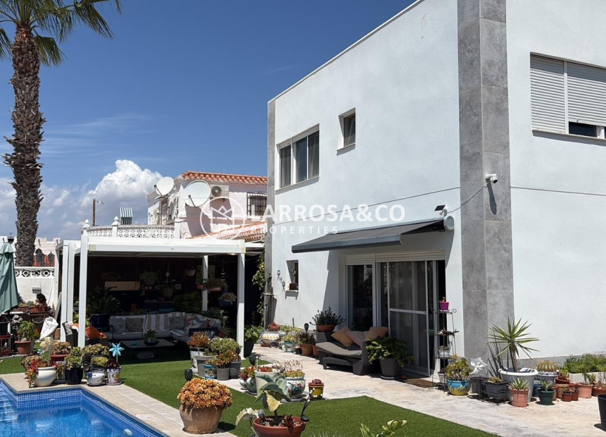A Vendre - Villa - Torrevieja - La Siesta - El Salado -  Torreta