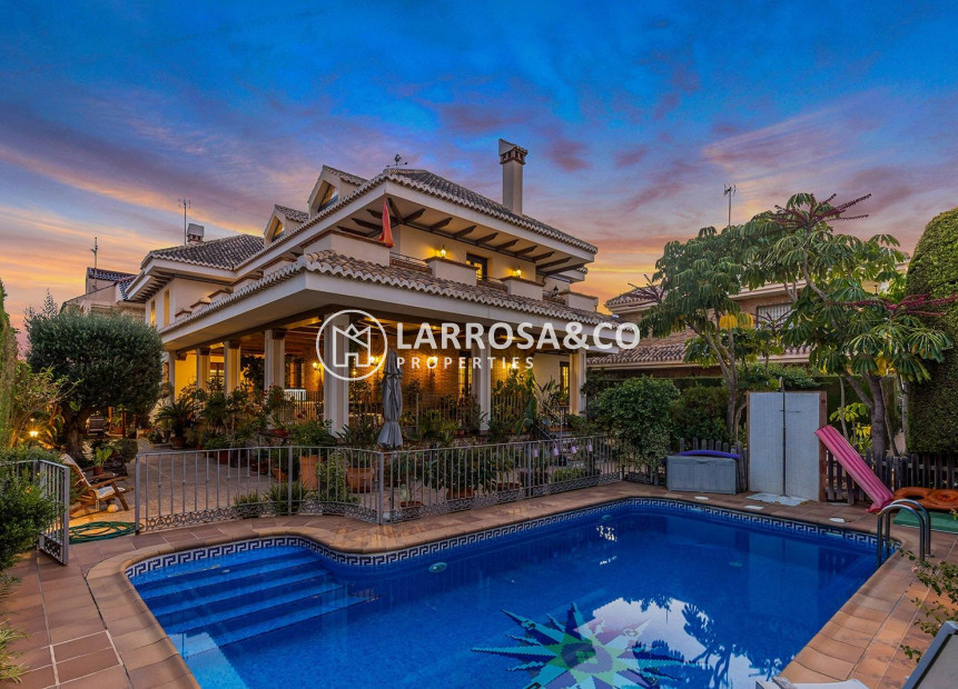 A Vendre - Villa - Torrevieja - La veleta