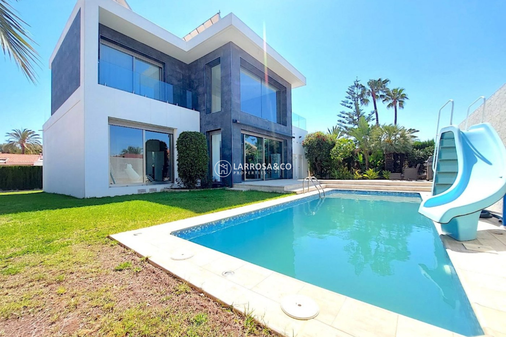 A Vendre - Villa - Torrevieja - Los Angeles