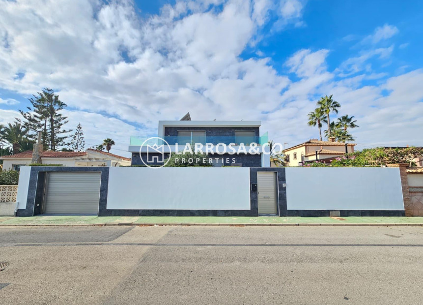 A Vendre - Villa - Torrevieja - Los Angeles