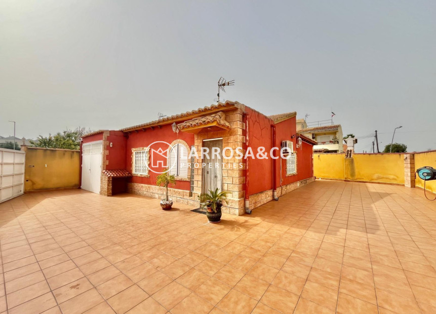 A Vendre - Villa - Torrevieja - Los Balcones - Los Altos del Edén