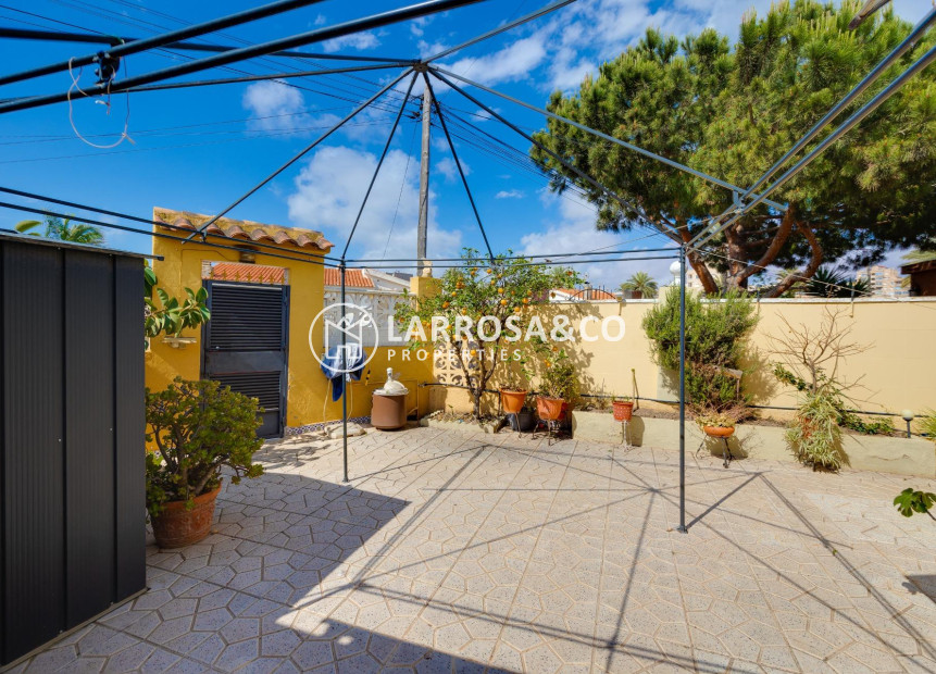 A Vendre - Villa - Torrevieja - Los Locos Beach