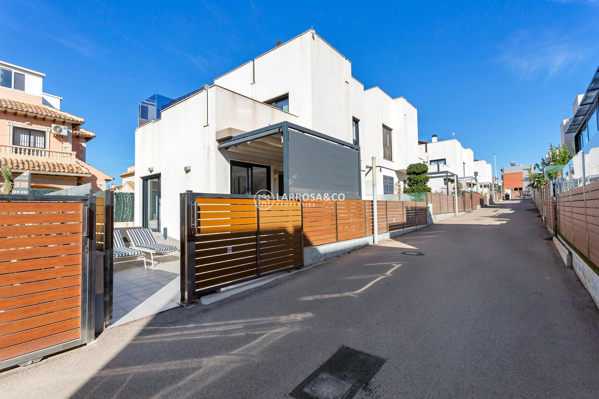 A Vendre - Villa - Torrevieja - Sector 25