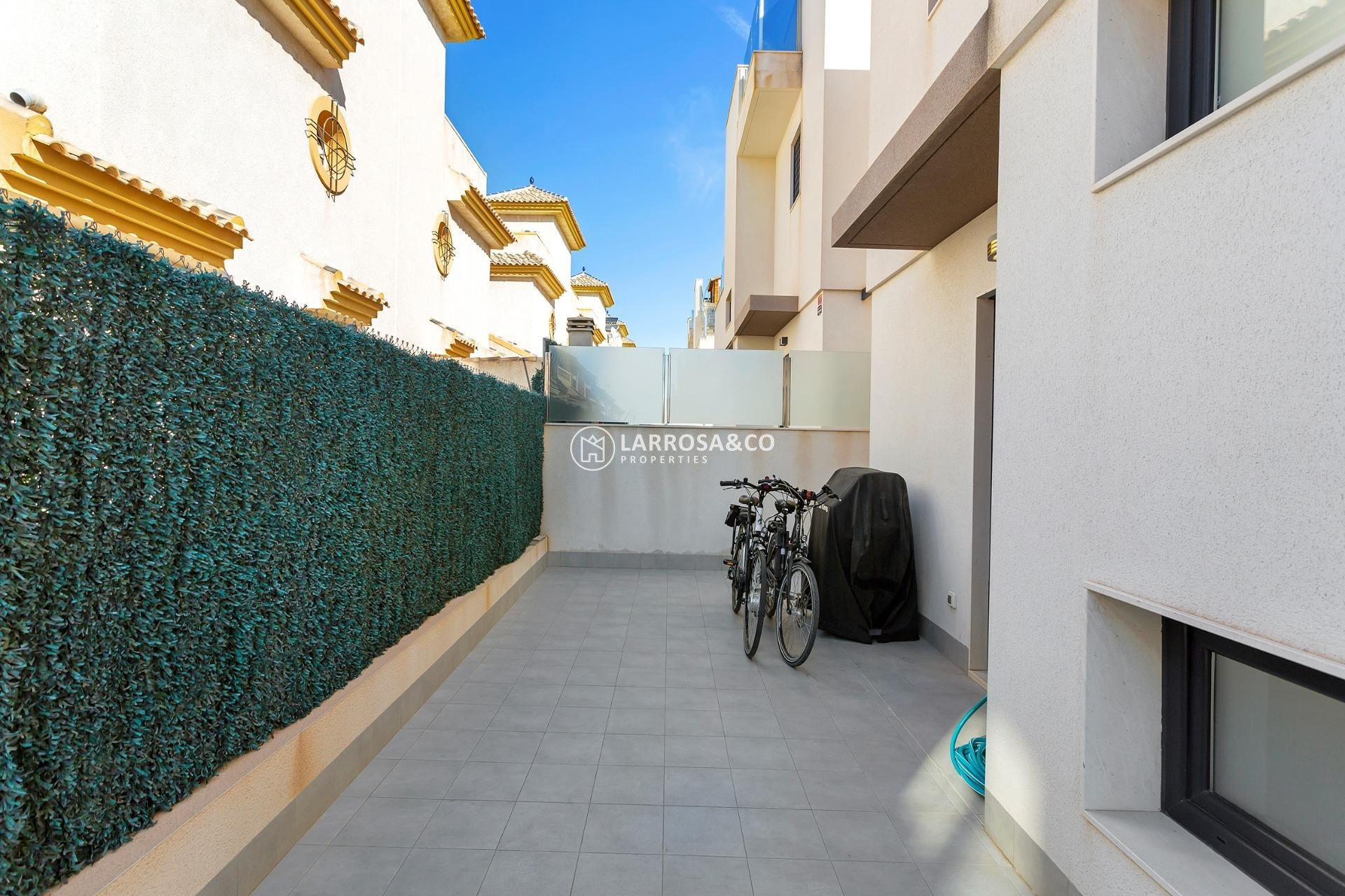 A Vendre - Villa - Torrevieja - Sector 25